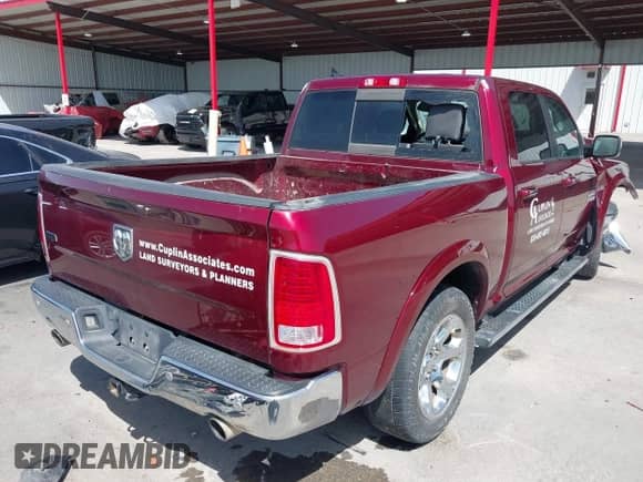 2017 Ram 1500 Laramie z VIN 1C6RR6NT3HS730947, wystawiony jako IAAI lot #41837948 z przebiegiem 126 879 mil mil oraz . Historia ofert i sprzedaży dostępna na DreamBid. Obrazek 4.