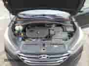 2017 Hyundai Tucson SE z VIN KM8J33A42HU585775, wystawiony jako IAAI lot #43521465 z przebiegiem 125 000 mil mil oraz . Historia ofert i sprzedaży dostępna na DreamBid. Obrazek 10.