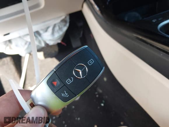 ✅ 2023 Mercedes-Benz CLA 250 • VIN: W1K5J4HB2PN410222 • Lot: 42634965. Wystawiony na IAAI z przebiegiem 38 023 mil. Bezpłatny archiwum sprzedaży aukcyjnych z USA i szczegółowy raport historii pojazdu na DreamBid. Zdjęcie 11.