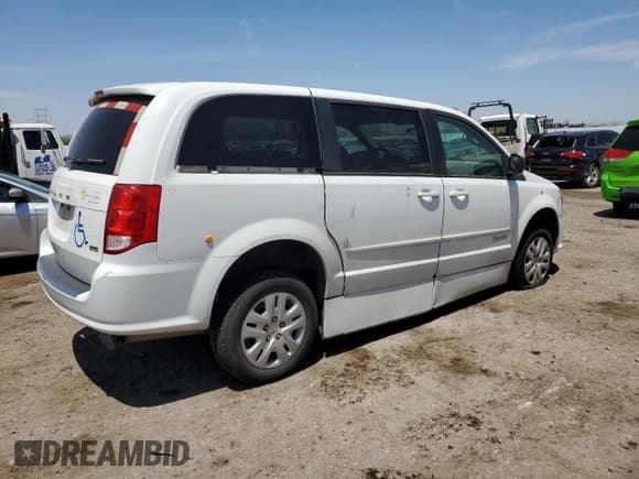 ✅ 2017 Dodge Grand Caravan SE • VIN: 2C7WDGBG7HR738822 • Lot: 67392035. Wystawiony na Copart z przebiegiem 152 950 mil. Bezpłatny archiwum sprzedaży aukcyjnych z USA i szczegółowy raport historii pojazdu na DreamBid. Zdjęcie 3.