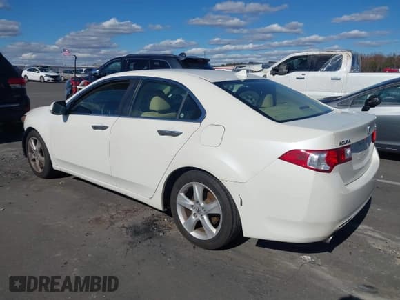 ✅ 2010 Acura TSX • VIN: JH4CU2F61AC038263 • Lot: 43655966. Wystawiony na IAAI z przebiegiem 144 627 mil. Bezpłatny archiwum sprzedaży aukcyjnych z USA i szczegółowy raport historii pojazdu na DreamBid. Zdjęcie 3.