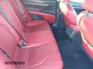 ✅ 2018 Toyota Camry XSE • VIN: 4T1B61HKXJU125001 • Lot: 43584996. Wystawiony na IAAI z przebiegiem 189 606 mil. Bezpłatny archiwum sprzedaży aukcyjnych z USA i szczegółowy raport historii pojazdu na DreamBid. Zdjęcie 8.