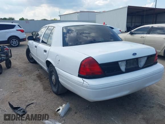 ✅ 2005 Ford Police Interceptor • VIN: 2FAFP71W05X155261 • Лот: 43137018. Опубликован ранее на IAAI с пробегом 222 000 миль. Бесплатный доступ к архиву аукционных продаж из США и подробный отчёт об истории автомобиля на DreamBid. Изображение 3.