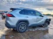 ✅ 2024 Toyota RAV4 Hybrid Limited • VIN: JTMD6RFV6RD131320 • Лот: 82039005. Опубликован ранее на Copart с пробегом 16 464 миль. Бесплатный доступ к архиву аукционных продаж из США и подробный отчёт об истории автомобиля на DreamBid. Изображение 3.