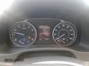 ✅ 2017 Hyundai Elantra SE • VIN: KMHD74LF2HU329464 • Lot: 51160945. Listed on Copart with 66,382 mi. Free auction sales archive from the USA and detailed vehicle history report at DreamBid. Image 9.