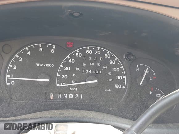 ✅ 2000 Ford Explorer Eddie Bauer • VIN: 1FMDU74E0YUB41056 • Lot: 42258224. Wystawiony na IAAI z przebiegiem 134 401 mil. Bezpłatny archiwum sprzedaży aukcyjnych z USA i szczegółowy raport historii pojazdu na DreamBid. Zdjęcie 7.