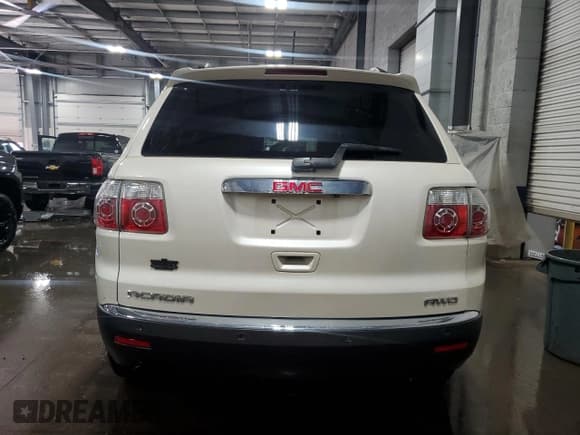 ✅ 2011 GMC Acadia SLT2 • VIN: 1GKKVSED4BJ171823 • Lot: 82108855. Listed on Copart with 198,187 mi. Free auction sales archive from the USA and detailed vehicle history report at DreamBid. Image 6.
