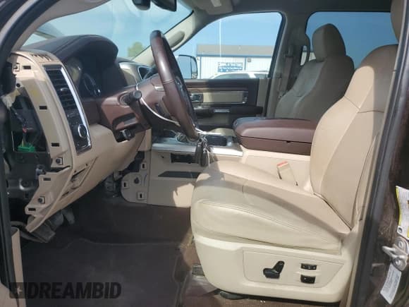 ✅ 2017 Ram 2500 Laramie • VIN: 3C6UR5FL9HG685345 • Lot: 65471705. Listed on Copart with 48,936 mi. Free auction sales archive from the USA and detailed vehicle history report at DreamBid. Image 7.