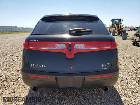 ✅ 2014 Lincoln MKT EcoBoost • VIN: 2LMHJ5AT8EBL50682 • Lot: 63404935. Wystawiony na Copart z przebiegiem 133 113 mil. Bezpłatny archiwum sprzedaży aukcyjnych z USA i szczegółowy raport historii pojazdu na DreamBid. Zdjęcie 6.
