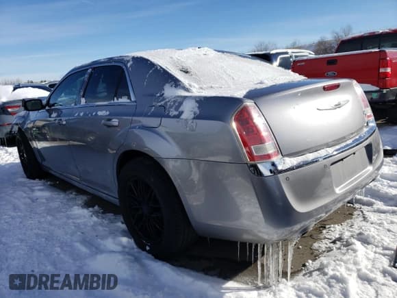 ✅ 2013 Chrysler 300 S • VIN: 2C3CCAGG4DH590142 • Лот: 88952055. Опубликован ранее на Copart с пробегом 146 325 миль. Бесплатный доступ к архиву аукционных продаж из США и подробный отчёт об истории автомобиля на DreamBid. Изображение 2.