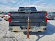 ✅ 2020 Chevrolet Silverado 1500 LTZ • VIN: 3GCUYGET3LG451588 • Lot: 95324355. Wystawiony na Copart z przebiegiem 117 631 mil. Bezpłatny archiwum sprzedaży aukcyjnych z USA i szczegółowy raport historii pojazdu na DreamBid. Zdjęcie 6.