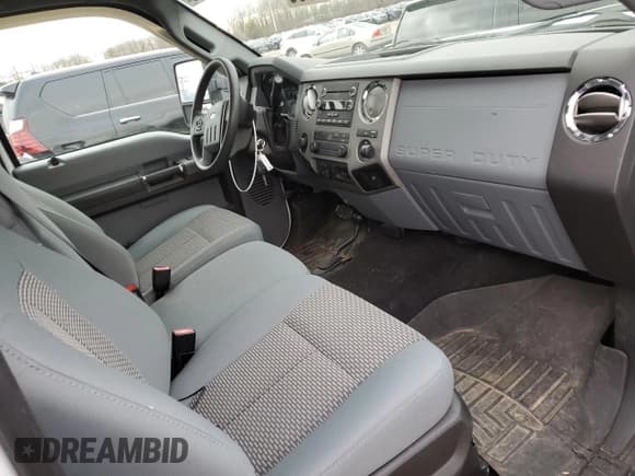 ✅ 2012 Ford F-250 XL • VIN: 1FTBF2BT9CEA65320 • Lot: 43140665. Listed on Copart with 75,405 mi. Free auction sales archive from the USA and detailed vehicle history report at DreamBid. Image 8.