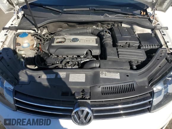 ✅ 2013 Volkswagen Eos Lux • VIN: WVWFW8AH7DV002106 • Lot: 77246174. Wystawiony na Copart z przebiegiem 164 363 mil. Bezpłatny archiwum sprzedaży aukcyjnych z USA i szczegółowy raport historii pojazdu na DreamBid. Zdjęcie 11.