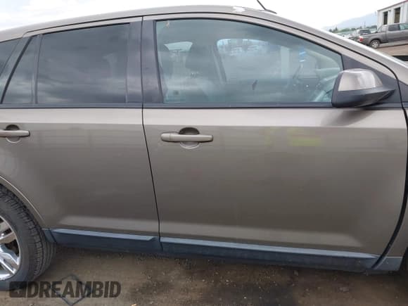 ✅ 2013 Ford Edge SEL • VIN: 2FMDK4JC9DBA07718 • Лот: 42374662. Опубликован ранее на IAAI с пробегом 141 009 миль. Бесплатный доступ к архиву аукционных продаж из США и подробный отчёт об истории автомобиля на DreamBid. Изображение 14.