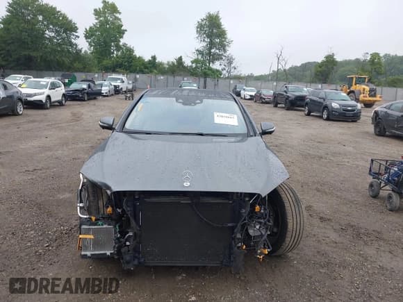 ✅ 2019 Mercedes-Benz S 560 • VIN: WDDUG8GB7KA463940 • Lot: 43038665. Wystawiony na IAAI z przebiegiem 34 901 mil. Bezpłatny archiwum sprzedaży aukcyjnych z USA i szczegółowy raport historii pojazdu na DreamBid. Zdjęcie 12.