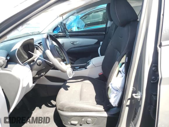 ✅ 2024 Hyundai Tucson SEL • VIN: 5NMJB3DE7RH419045 • Lot: 65674094. Wystawiony na Copart z przebiegiem 1 511 mil. Bezpłatny archiwum sprzedaży aukcyjnych z USA i szczegółowy raport historii pojazdu na DreamBid. Zdjęcie 7.