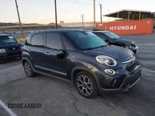 ✅ 2014 FIAT 500L Trekking • VIN: ZFBCFADH7EZ017871 • Lot: 43519070. Wystawiony na IAAI z przebiegiem 119 951 mil. Bezpłatny archiwum sprzedaży aukcyjnych z USA i szczegółowy raport historii pojazdu na DreamBid. Zdjęcie 1.