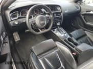 ✅ 2013 Audi RS 5 • VIN: WUAC6AFR7DA901683 • Лот: 50309945. Опубликован ранее на Copart с пробегом 138 800 миль. Бесплатный доступ к архиву аукционных продаж из США и подробный отчёт об истории автомобиля на DreamBid. Изображение 8.