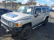 ✅ 2006 Hummer H3 • VIN: 5GTDN136268295162 • Lot: 43610221. Listed on IAAI with 228,554 mi. Free auction sales archive from the USA and detailed vehicle history report at DreamBid. Image 2.