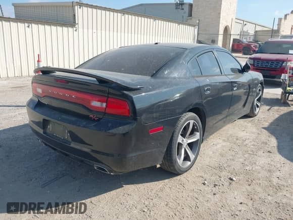 ✅ 2014 Dodge Charger RT • VIN: 2C3CDXCT7EH308290 • Lot: 42962583. Listed on IAAI with 117,378 mi. Free auction sales archive from the USA and detailed vehicle history report at DreamBid. Image 4.