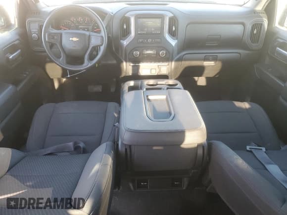 ✅ 2021 Chevrolet Silverado 1500 Custom • VIN: 1GCPWBEK5MZ294418 • Lot: 83649874. Wystawiony na Copart z przebiegiem 38 724 mil. Bezpłatny archiwum sprzedaży aukcyjnych z USA i szczegółowy raport historii pojazdu na DreamBid. Zdjęcie 8.