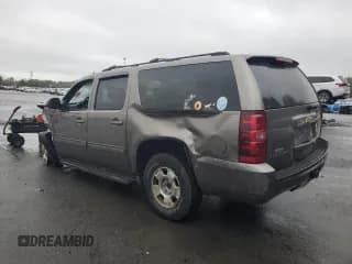 ✅ 2013 Chevrolet Suburban LT • VIN: 1GNSKJE71DR284486 • Lot: 72684014. Wystawiony na Copart z przebiegiem 223 855 mil. Bezpłatny archiwum sprzedaży aukcyjnych z USA i szczegółowy raport historii pojazdu na DreamBid. Zdjęcie 2.