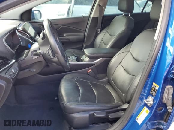 ✅ 2018 Chevrolet Volt Premier • VIN: 1G1RB6S54JU105611 • Lot: 76461904. Wystawiony na Copart z przebiegiem Nie podano. Bezpłatny archiwum sprzedaży aukcyjnych z USA i szczegółowy raport historii pojazdu na DreamBid. Zdjęcie 7.