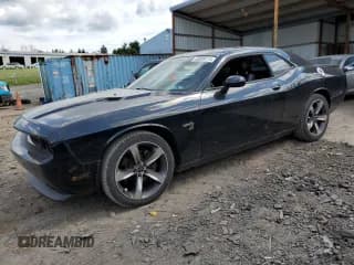 ✅ 2014 Dodge Challenger R/T 100th Anniversary Appearance • VIN: 2C3CDYBT5EH246993 • Lot: 63120224. Wystawiony na Copart z przebiegiem 20 424 mil. Bezpłatny archiwum sprzedaży aukcyjnych z USA i szczegółowy raport historii pojazdu na DreamBid. Zdjęcie 1.