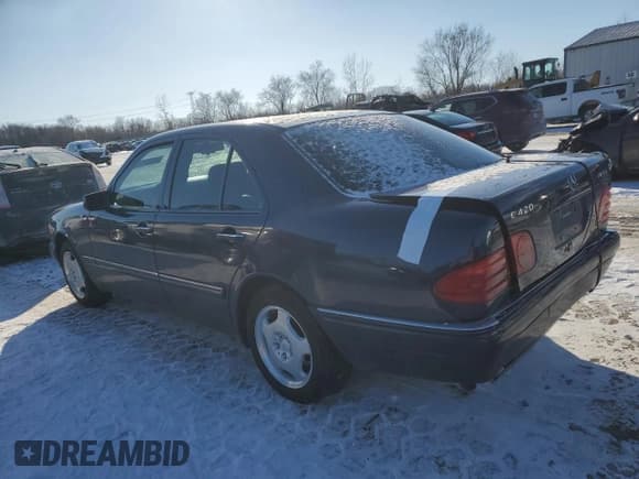 ✅ 1997 Mercedes-Benz E 320 • VIN: WDBJF72F8VA268145 • Lot: 86351464. Wystawiony na Copart z przebiegiem 94 324 mil. Bezpłatny archiwum sprzedaży aukcyjnych z USA i szczegółowy raport historii pojazdu na DreamBid. Zdjęcie 2.