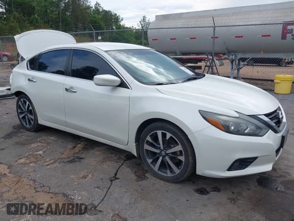 ✅ 2017 Nissan Altima S • VIN: 1N4AL3AP9HC279165 • Lot: 42099559. Wystawiony na IAAI z przebiegiem 100 583 mil. Bezpłatny archiwum sprzedaży aukcyjnych z USA i szczegółowy raport historii pojazdu na DreamBid. Zdjęcie 1.