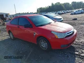 ✅ 2008 Ford Focus SE • VIN: 1FAHP33N68W164472 • Lot: 42622215. Wystawiony na IAAI z przebiegiem 493 342 mil. Bezpłatny archiwum sprzedaży aukcyjnych z USA i szczegółowy raport historii pojazdu na DreamBid. Zdjęcie 1.