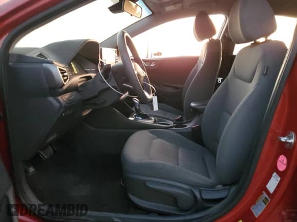 ✅ 2020 Hyundai Ioniq Blue • VIN: KMHC65LC1LU231271 • Лот: 80688734. Размещён на Copart с пробегом 75 838 миль миль. Получите бесплатный доступ к архиву аукционных продаж из США и посмотрите подробный отчёт об истории автомобиля на DreamBid. Изображение 7.