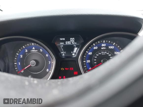 ✅ 2012 Hyundai Elantra GLS • VIN: 5NPDH4AE2CH144717 • Lot: 43829757. Listed on IAAI with 69,070 mi. Free auction sales archive from the USA and detailed vehicle history report at DreamBid. Image 7.