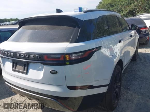 ✅ 2020 Land Rover Range Rover Velar R-Dynamic S • VIN: SALYK2EX3LA257157 • Лот: 43074342. Опубликован ранее на IAAI с пробегом 76 085 миль. Бесплатный доступ к архиву аукционных продаж из США и подробный отчёт об истории автомобиля на DreamBid. Изображение 4.