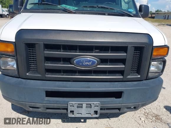 ✅ 2009 Ford Econoline Cargo • VIN: 1FTNE24L09DA20522 • Lot: 41864575. Listed on IAAI with 131,216 mi. Free auction sales archive from the USA and detailed vehicle history report at DreamBid. Image 6.