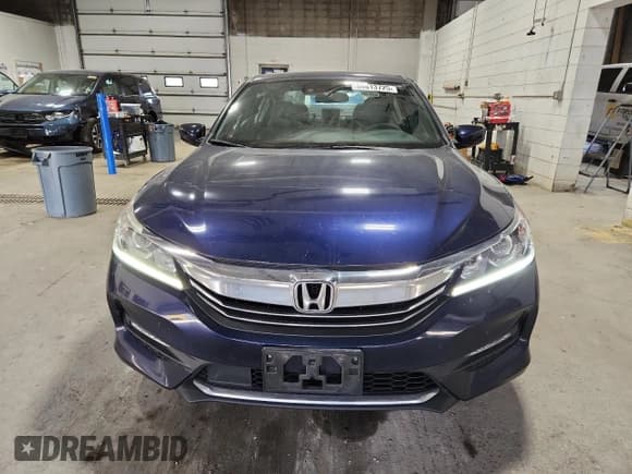 ✅ 2016 Honda Accord Sport • VIN: 1HGCR2F61GA030804 • Lot: 84613725. Listed on Copart with 92,819 mi. Free auction sales archive from the USA and detailed vehicle history report at DreamBid. Image 5.