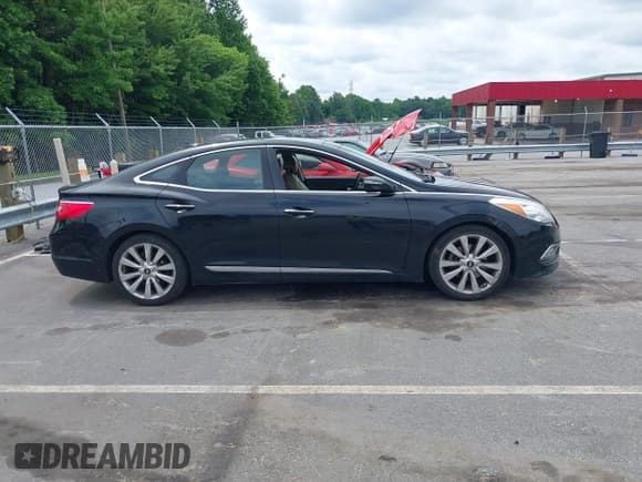 ✅ 2016 Hyundai Azera Limited • VIN: KMHFH4JG5GA509233 • Лот: 42465281. Опубликован ранее на IAAI с пробегом 206 900 миль. Бесплатный доступ к архиву аукционных продаж из США и подробный отчёт об истории автомобиля на DreamBid. Изображение 13.