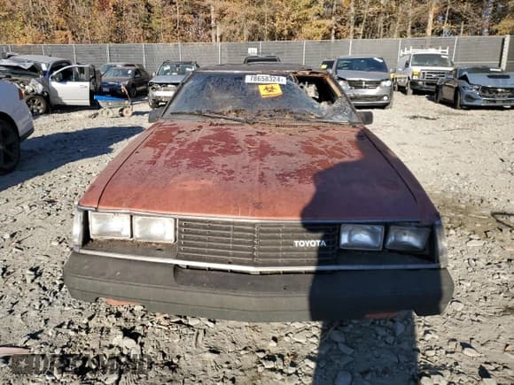 ✅ 1981 Toyota Celica • VIN: JT2RA44C1B0014985 • Lot: 78658324. Wystawiony na Copart z przebiegiem Nie podano. Bezpłatny archiwum sprzedaży aukcyjnych z USA i szczegółowy raport historii pojazdu na DreamBid. Zdjęcie 5.