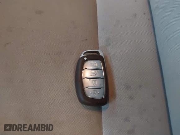 ✅ 2020 Hyundai Ioniq SE • VIN: KMHC75LC0LU188586 • Lot: 41574970. Wystawiony na IAAI z przebiegiem 99 258 mil. Bezpłatny archiwum sprzedaży aukcyjnych z USA i szczegółowy raport historii pojazdu na DreamBid. Zdjęcie 11.