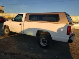✅ 1997 Chevrolet Silverado 2500 • VIN: 1GCGC24RXVZ126685 • Lot: 71973025. Wystawiony na Copart z przebiegiem 233 464 mil. Bezpłatny archiwum sprzedaży aukcyjnych z USA i szczegółowy raport historii pojazdu na DreamBid. Zdjęcie 2.