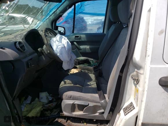 ✅ 2010 Ford Transit Connect XLT • VIN: NM0LS7BN5AT037583 • Лот: 59053103. Опубликован ранее на Copart с пробегом Не указан. Бесплатный доступ к архиву аукционных продаж из США и подробный отчёт об истории автомобиля на DreamBid. Изображение 7.