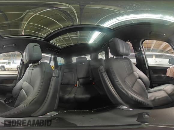 ✅ 2019 Land Rover Range Rover • VIN: SALGS2RE8KA556193 • Lot: 67405085. Listed on Copart with Not provided. Free auction sales archive from the USA and detailed vehicle history report at DreamBid. Image 14.