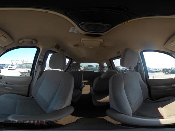 ✅ 2002 Ford Windstar SE • VIN: 2FMDA52412BB59618 • Lot: 42994427. Wystawiony na IAAI z przebiegiem 212 658 mil. Bezpłatny archiwum sprzedaży aukcyjnych z USA i szczegółowy raport historii pojazdu na DreamBid. Zdjęcie 18.