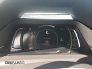 ✅ 2022 Hyundai Ioniq Limited • VIN: KMHC05LC0NU269370 • Lot: 84905224. Wystawiony na Copart z przebiegiem 30 078 mil. Bezpłatny archiwum sprzedaży aukcyjnych z USA i szczegółowy raport historii pojazdu na DreamBid. Zdjęcie 9.