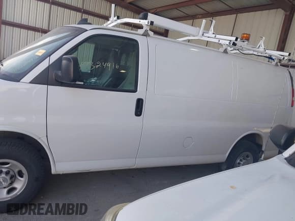 ✅ 2019 Chevrolet Express Cargo • VIN: 1GCWGAFP6K1301711 • Лот: 43324916. Опубликован ранее на IAAI с пробегом 52 047 миль. Бесплатный доступ к архиву аукционных продаж из США и подробный отчёт об истории автомобиля на DreamBid. Изображение 14.