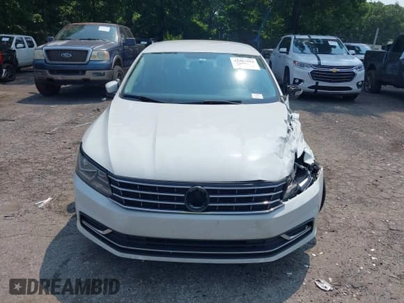 ✅ 2016 Volkswagen Passat S • VIN: 1VWAT7A37GC052759 • Lot: 42387916. Wystawiony na IAAI z przebiegiem 134 865 mil. Bezpłatny archiwum sprzedaży aukcyjnych z USA i szczegółowy raport historii pojazdu na DreamBid. Zdjęcie 11.