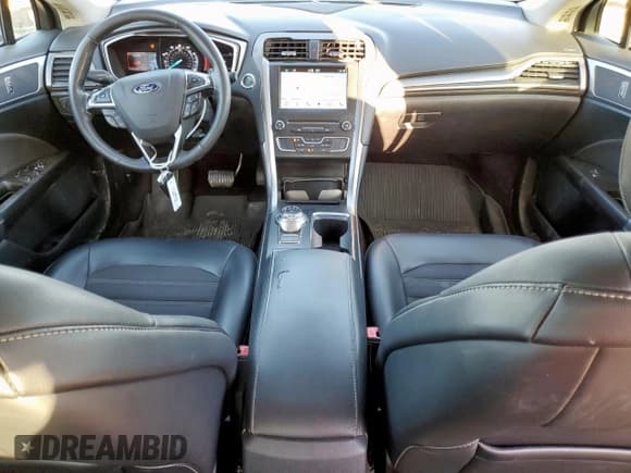 ✅ 2017 Ford Fusion SE • VIN: 3FA6P0HD4HR311946 • Лот: 92330295. Опубликован ранее на Copart с пробегом 111 610 миль. Бесплатный доступ к архиву аукционных продаж из США и подробный отчёт об истории автомобиля на DreamBid. Изображение 8.