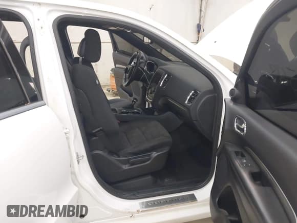 ✅ 2018 Dodge Durango SXT • VIN: 1C4RDJAGXJC265960 • Лот: 43505618. Опубликован ранее на IAAI с пробегом 60 869 миль. Бесплатный доступ к архиву аукционных продаж из США и подробный отчёт об истории автомобиля на DreamBid. Изображение 5.