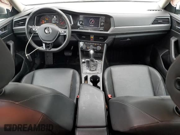 ✅ 2019 Volkswagen Jetta S • VIN: 3VWC57BU9KM149544 • Lot: 90347765. Listed on Copart with 82,178 mi. Free auction sales archive from the USA and detailed vehicle history report at DreamBid. Image 8.