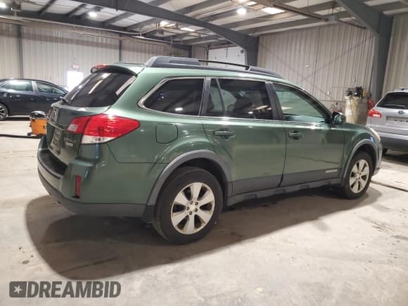 ✅ 2010 Subaru Outback Premium All-Weather Anniversary • VIN: 4S4BRBCCXA3333480 • Лот: 90817915. Опубликован ранее на Copart с пробегом 214 403 миль. Бесплатный доступ к архиву аукционных продаж из США и подробный отчёт об истории автомобиля на DreamBid. Изображение 3.